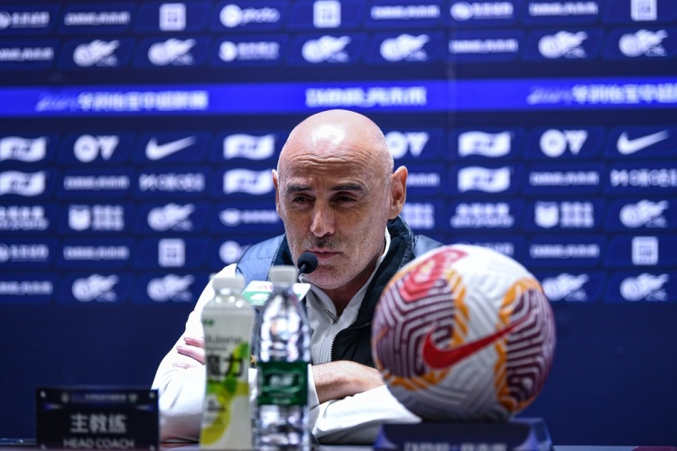 海港引援失误酿苦果 单外援残阵迎战铜梁龙