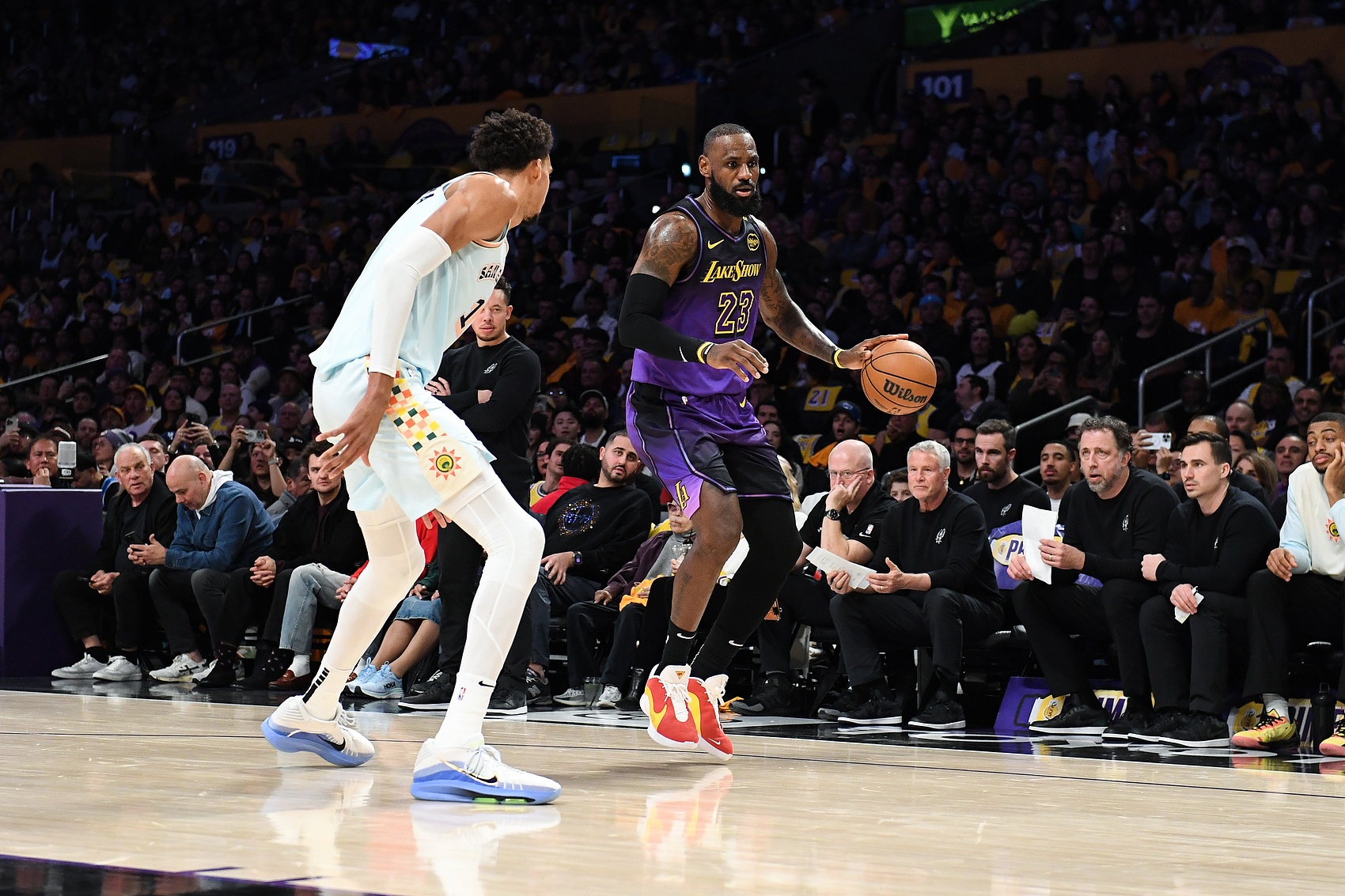 尼克·杨炮轰联盟强推文班：全票DPOY太早，MVP前三没道理