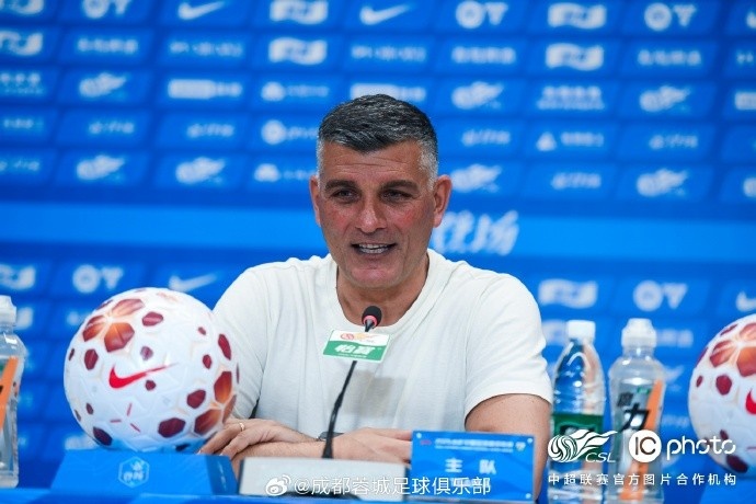 阿洛伊西：席尔瓦破僵后找回节奏 拜合拉木需先看边裁