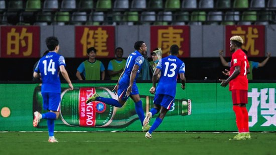18岁双星处子球，申花客场3-1梅州紧追蓉城