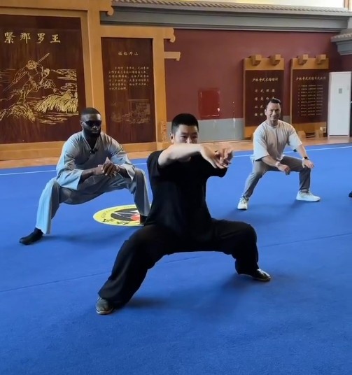 尼克斯vs马刺常规赛比分预测_尼克斯对阵马刺常规赛比分预测独家参考