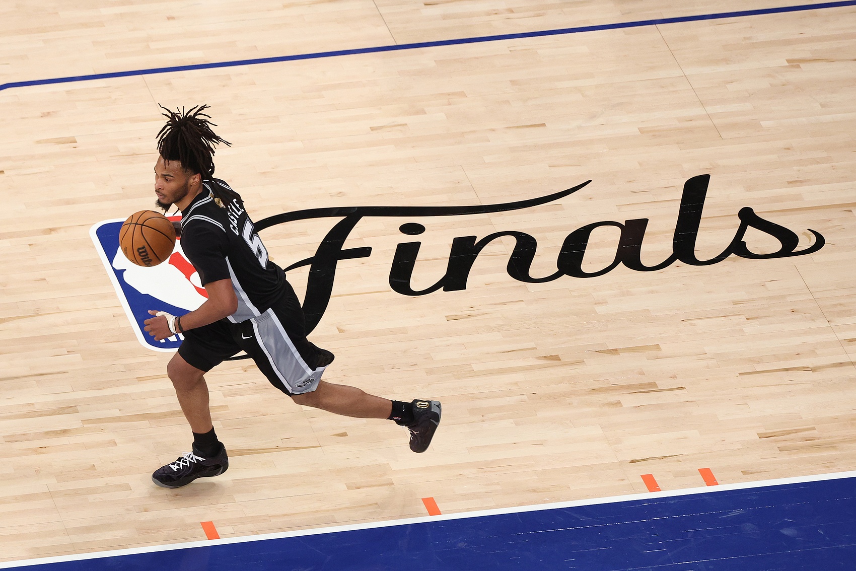nba常规赛尼克斯vs马刺_高清尼克斯vs马刺常规赛直播免费观看-24直播网