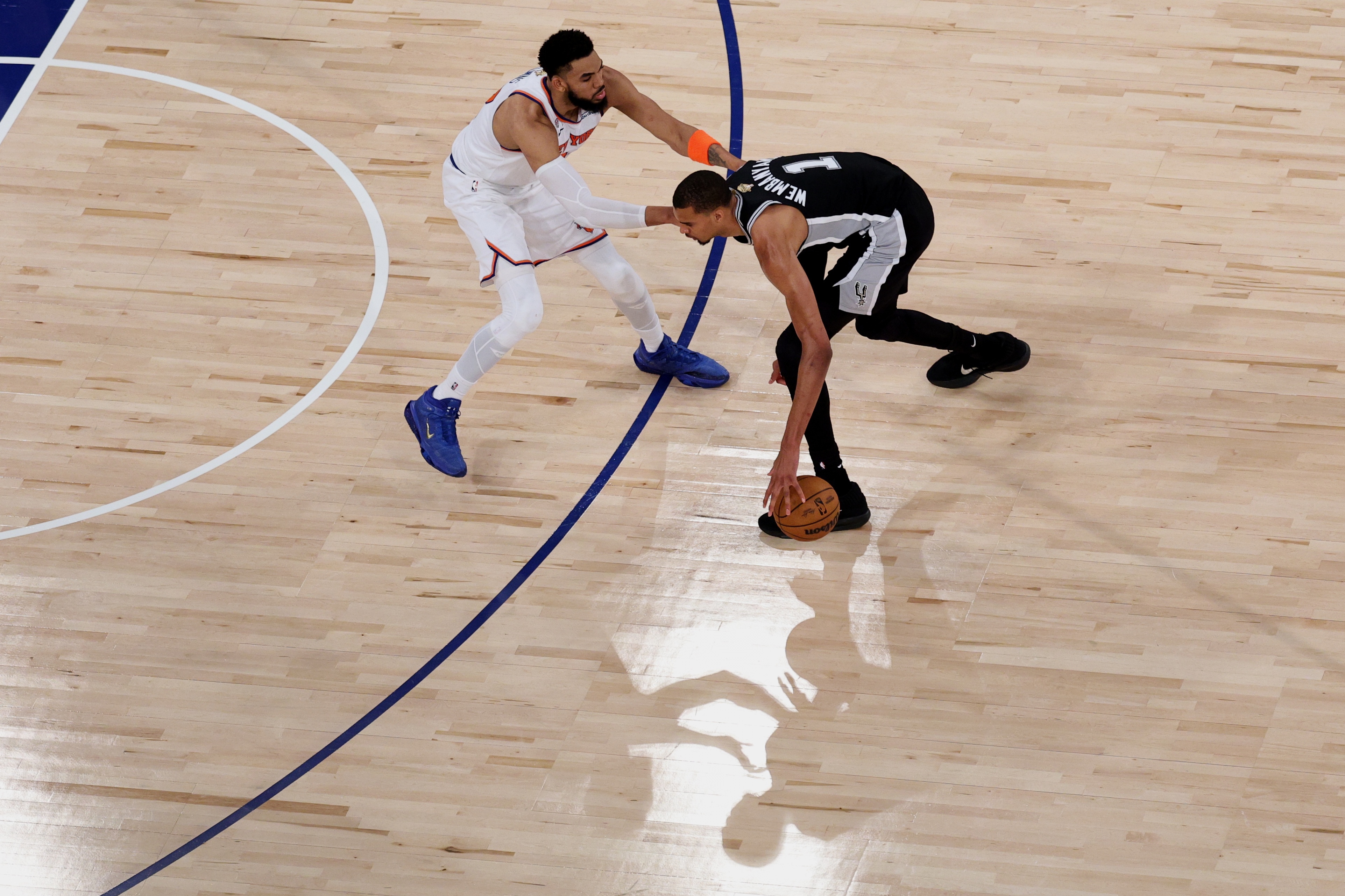 追梦:文班亚马脏动作本应累计两场停赛,NBA选择性宽恕合理
