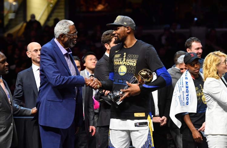 尼克·杨爆料：2018年杜兰特与库里暗中争夺FMVP，G3低迷迫使KD接管